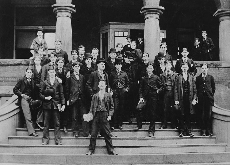 The Alumni Association: Then & Now